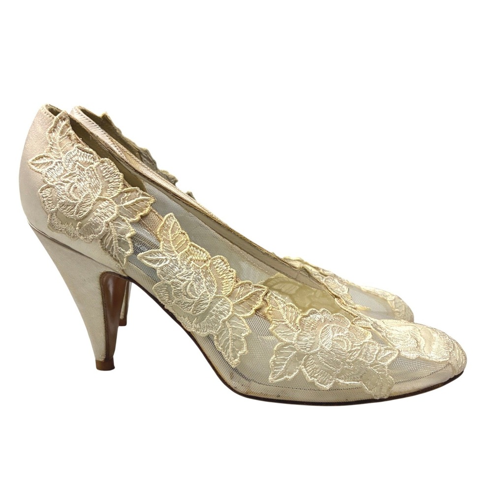 Stuart Weitzman Pumps Heel Lace Mesh Floral Womens 7B Ivory Vintage Wedding